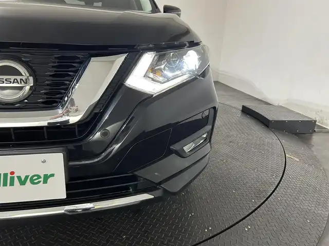 日産 エクストレイル 愛媛県 2020(令2)年 5.7万km ダイヤモンドブラック ・純正９型ナビ（フルセグＴＶ・ＢＴ・ＦＭＡＭ・ＣＤＤＶＤ・ＵＳＢ接続・ＡＵＸ）/・全方位カメラ　/・前方ドラレコ/・ＥＴＣ　/・10インチフリップダウンモニター　/・プロパイロット　/・パワーバックドア　/・全席シートヒーター/・アイドリングストップ/・横滑り防止/・デジタルインナーミラー/・踏み間違い防止