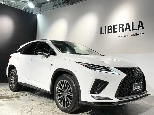 レクサス ＲＸ 300 Fスポーツ 道央・札幌 2020(令2)年 3.1万km ホワイトノーヴァガラスフレーク ワンオーナー/寒冷地仕様/純正12.3インチナビ(フルセグTV/CD/DVD/SD/BT/Miracast)/パノラマルーフ/カラーヘッドアップディスプレイ/本革スポーツシート/シートヒーター(全席)/コンフォータブルエアシート(D/N)/8Way調整式パワーシート(D/N)/セカンドパワーシート/LexusSafetySystem+/・プリクラッシュセーフティ/・レーダークルーズコントロール/・レーントレーシングアシスト/・ロードサインアシスト/・オートマチックハイビーム/ブラインドスポットモニター/パーキングサポートブレーキ/三眼フルLEDヘッドランプ/本革ステアリングホイール/ステアリングヒーター/ハンズフリーパワーバックドア/アイドリングストップ/電動パーキングブレーキ/ブレーキホールド/レクサスRXプレミアムサウンド/ETC2.0/プッシュスタート/スマートキー/純正エンジンスターター/純正20インチアルミホイール付き冬タイヤ有(235/55/R20)