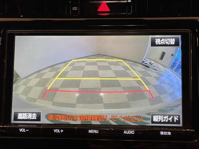 トヨタ ハリアー プレミアム 福井県 2018(平30)年 3.6万km ホワイトパールクリスタルシャイン 純正ナビ/フルセグTV/バックカメラ/ETC/レーダークルーズコントロール/MTモード付AT/ドライブレコーダー/パワーバックドア/パワーシート/レザーシート/ウッドコンビハンドル/ワンオーナー/オートライト/オートハイビーム/LEDヘッドライト/フォグランプ/純正AW/プッシュスタート/スマートキー/社外AW付スタッドレスタイヤ車載/レーンキープアシスト/衝突被害軽減システム/盗難防止装置/ステアリングスイッチ/ウィンカーミラー