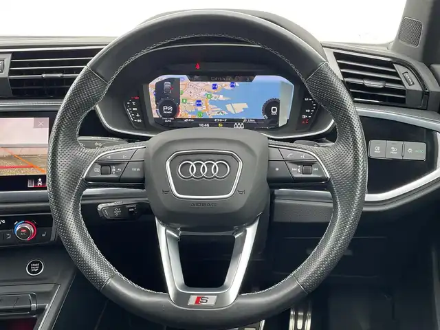 アウディ Ｑ３ 35TFSI Sライン 東京都 2021(令3)年 4万km 黒 アシスタンスＰＫＧ　純正ナビ　フルセグ　ＡＣＣ　サイドアシスト　レーンキープアシスト　レザーシート　シートヒーター　　ＡｐｐｌｅＣａｒＰｌａｙ　ＡｎｄｏｒｏｉｄＡｕｔｏ　ＬＥＤヘッドライト　ＡＨＢ