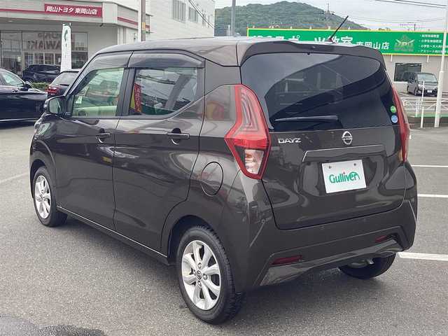 日産 デイズ X 佐賀県 2020(令2)年 6.7万km アッシュブラウンM 社外SDナビ/フルセグ/バックカメラ・全周囲カメラ/Bluetooth/ETC/スマートキー×2/プッシュスタート/ドラレコ/衝突被害軽減ブレーキ/レーンキープアシスト/コーナーセンサー
