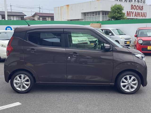 日産 デイズ X 佐賀県 2020(令2)年 6.7万km アッシュブラウンM 社外SDナビ/フルセグ/バックカメラ・全周囲カメラ/Bluetooth/ETC/スマートキー×2/プッシュスタート/ドラレコ/衝突被害軽減ブレーキ/レーンキープアシスト/コーナーセンサー