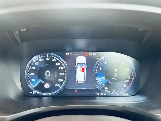 ボルボ Ｖ６０ T5 インスクリプション 大阪府 2019(令1)年 4.3万km シルバー HUD/ハーマンカードン/ベージュレザー/メモリ付きパワーシート/エアシートヒーター/純正ナビ/TV/360度カメラ/applecarplay/ACC/BLIS/純正18インチAW/LEDヘッドライト/電動リアゲート/自動駐車