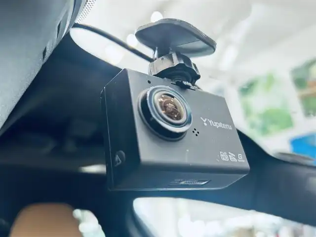 ボルボ Ｖ６０ T5 インスクリプション 大阪府 2019(令1)年 4.3万km シルバー HUD/ハーマンカードン/ベージュレザー/メモリ付きパワーシート/エアシートヒーター/純正ナビ/TV/360度カメラ/applecarplay/ACC/BLIS/純正18インチAW/LEDヘッドライト/電動リアゲート/自動駐車
