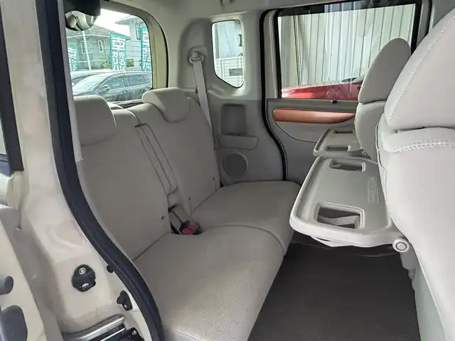 ホンダ Ｎ ＢＯＸ G SSパッケージ 埼玉県 2016(平28)年 4万km プレミアムアイボリーパール2トーン 社外メモリーナビ/バックカメラ/両側パワースライドドア/CTBA/ビルトインETC/ディスチャージライト