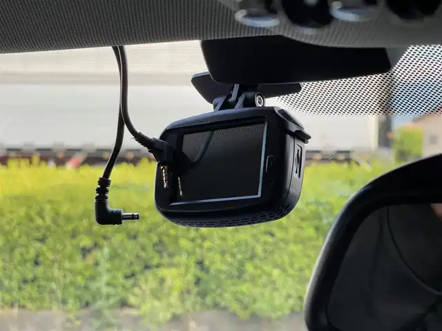 ＭＩＮＩ ミニ クロスオーバー クーパー D オール4 山梨県 2018(平30)年 7万km 白 純正HDDナビ/　（AM/FM/Bluetooth）/インテリジェントセーフティ/ペッパーパッケージ/ACC/バックカメラ/シートヒーター/リアコーナーセンサー/電動リアゲート/コンフォートアクセス/LEDヘッドライト/ETC/TERZOベースキャリア/純正18インチAW