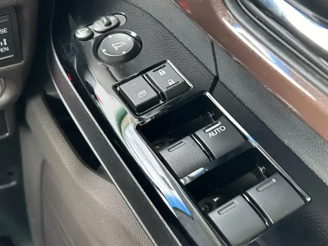 ホンダ Ｎ ＢＯＸ G･EX Hセンシング カッパーブラウンスタイル 奈良県 2019(令1)年 3.6万km プラチナホワイトパール 純正ナビ　/フルセグＴＶ/BT/CD/DVD/USB/SD/iPod/AUX　/バックカメラ　/両側パワースライドドア　/ビルトインＥＴＣ　/追従型クルーズコントロール　/ホンダセンシング　/ＬＥＤヘッドライト　/スマートキー　/ウォークスルー　/衝突被害軽減システム/AAC/横滑り防止装置/盗難防止装置/レーンキープアシスト