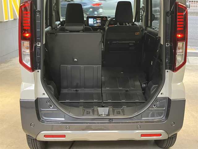 スズキ スペーシア ギア HYBRID XZターボ 東京都 2024(令6)年 0.6万km ベージュ ワンオーナー/セーフティサポート/・デュアルセンサーブレーキサポート2/・誤発進抑制機能（前後）/・低速時ブレーキサポート（前後）/・車線逸脱警告機能/・車線維持支援機能/・ふらつき警告機能/・発進お知らせ機能/・ハイビームアシスト/・アダクティブクルーズコントロール/・標識認識機能/9インチメモリーナビ/アランドビューモニター/ハンドルヒーター/シートヒーター/パドルシフト/Apple CarPlay /AndroidAuto/USBソケット/Bluetooth /フルセグテレビ/LEDヘッドライト・フォグランプ/保証書・取扱説明書