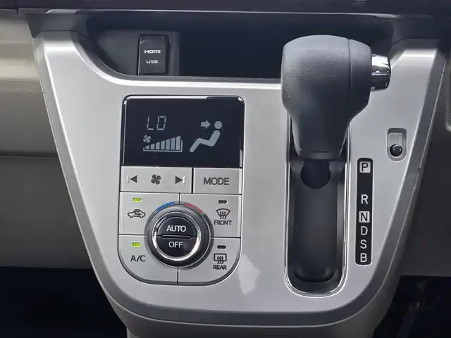 ダイハツ キャスト スタイル G VS SAⅢ 鹿児島県 2020(令2)年 2.3万km ダークエメラルドマイカ ワンオーナー/純正8型ナビ/　(Bluetooth/CD/DVD)/フルセグTV/バックカメラ/ビルトインETC/ドライブレコーダー/コーナーセンサー/スマートアシスト3/・衝突回避支援ブレーキ機能/・衝突警報機能/・車線逸脱警報機能/・誤発進抑制制御機能/・先行車発進お知らせ機能/・オートハイビーム/LEDヘッドランプ/ステアリングスイッチ/スエード調ファブリックシート/レザー調シートカバー付/純正15インチアルミホイール/キーフリーシステム/プッシュボタンスタート/禁煙車