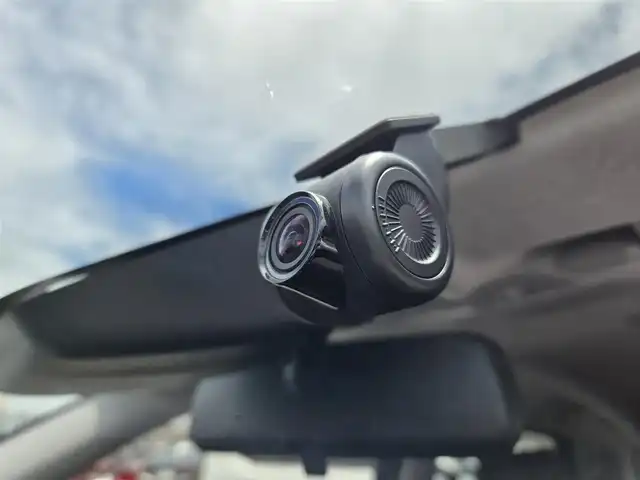 ダイハツ キャスト スタイル G VS SAⅢ 鹿児島県 2020(令2)年 2.3万km ダークエメラルドマイカ ワンオーナー/純正8型ナビ/　(Bluetooth/CD/DVD)/フルセグTV/バックカメラ/ビルトインETC/ドライブレコーダー/コーナーセンサー/スマートアシスト3/・衝突回避支援ブレーキ機能/・衝突警報機能/・車線逸脱警報機能/・誤発進抑制制御機能/・先行車発進お知らせ機能/・オートハイビーム/LEDヘッドランプ/ステアリングスイッチ/スエード調ファブリックシート/レザー調シートカバー付/純正15インチアルミホイール/キーフリーシステム/プッシュボタンスタート/禁煙車
