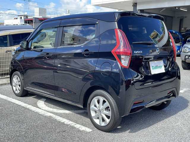 日産 デイズ X 沖縄県 2020(令2)年 4.8万km ブラック 純正ナビ・TV・Bluetooth・CD・DVD/全方位カメラ/ETC/純正アルミ/オートライト/衝突被害軽減ブレーキ/コーナーセンサー/ステアリングスイッチ/ウィンカーミラー