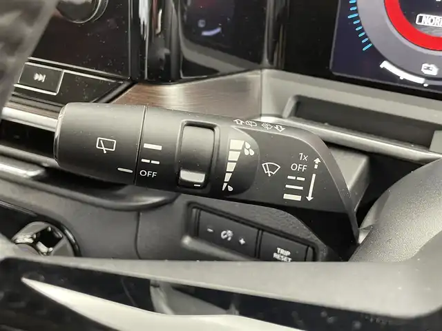 日産 オーラ G レザーエディション 福井県 2022(令4)年 5.9万km ピュアホワイトパール / スーパーブラック 2トーン 純正9インチディスプレイオーディオ/プロパイロット/アラウンドビューモニター/バックカメラ/BOSEサウンド/本革シート/置くだけ充電/デジタルインナーミラー/ビルトインETC2.0/LEDオートライト/純正17インチアルミホイール/スペアキー1本
