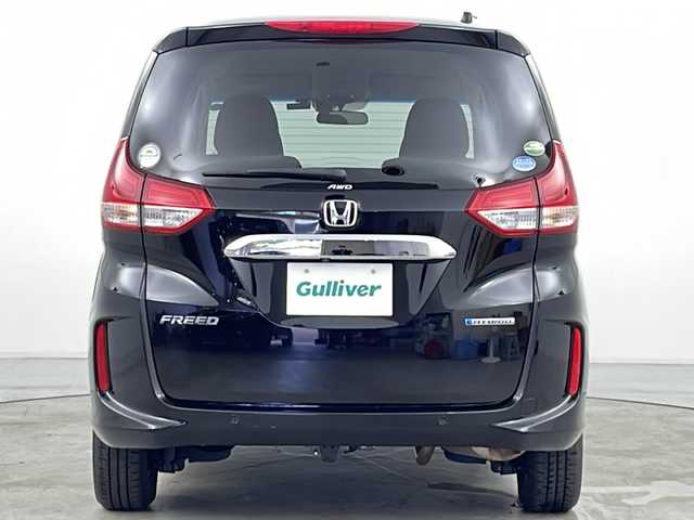 ホンダ フリード ハイブリット G ホンダセンシング 道央・札幌 2021(令3)年 5万km クリスタルブラックパール ・社外メモリナビ/　CD/BT/ワンセグTV/・バックカメラ/・両側パワースライドドア/・HONDA SENSING/　衝突軽減ブレーキ/　誤発進抑制(前後)/　事故低減ステアリング/　路外逸脱抑制/　アダプティブクルーズコントロール/　車線維持支援/　標識認識/　オートハイビーム/・前席シートヒーター/・オートリトラミラー/・ワイパーデアイサー /・オートライト/・LEDヘッドライト/・後席シェード/・純正フロアマット/・ビルトインETC