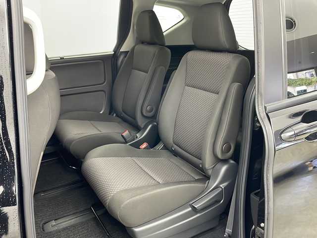 ホンダ フリード ハイブリット G ホンダセンシング 道央・札幌 2021(令3)年 5万km クリスタルブラックパール ・社外メモリナビ/　CD/BT/ワンセグTV/・バックカメラ/・両側パワースライドドア/・HONDA SENSING/　衝突軽減ブレーキ/　誤発進抑制(前後)/　事故低減ステアリング/　路外逸脱抑制/　アダプティブクルーズコントロール/　車線維持支援/　標識認識/　オートハイビーム/・前席シートヒーター/・オートリトラミラー/・ワイパーデアイサー /・オートライト/・LEDヘッドライト/・後席シェード/・純正フロアマット/・ビルトインETC