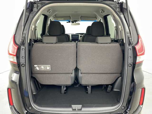 ホンダ フリード ハイブリット G ホンダセンシング 道央・札幌 2021(令3)年 5万km クリスタルブラックパール ・社外メモリナビ/　CD/BT/ワンセグTV/・バックカメラ/・両側パワースライドドア/・HONDA SENSING/　衝突軽減ブレーキ/　誤発進抑制(前後)/　事故低減ステアリング/　路外逸脱抑制/　アダプティブクルーズコントロール/　車線維持支援/　標識認識/　オートハイビーム/・前席シートヒーター/・オートリトラミラー/・ワイパーデアイサー /・オートライト/・LEDヘッドライト/・後席シェード/・純正フロアマット/・ビルトインETC