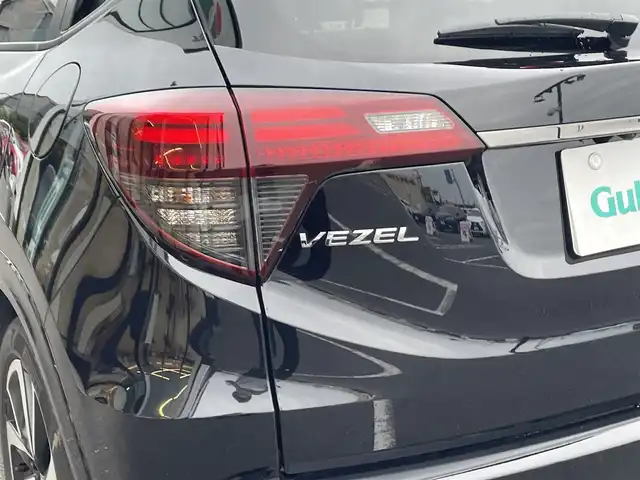 ホンダ ヴェゼル RS ホンダセンシング 茨城県 2019(令1)年 5.4万km クリスタルブラックパール 純正SDナビ(Bluetooth/CD/バックカメラ/フルセグTV)/アダプティブクルーズコントロール/ホンダセンシング/横滑り防止装置/衝突被害軽減システム/レーンキープアシスト/LEDオートライト/サイドエアバッグ/カーテンエアバッグ/ETC2.0/アイドリングストップ/スマートキー/ドライブレコーダー/冷房AAC/USB入力端子/純正フロアマット/18インチ純正アルミホイール