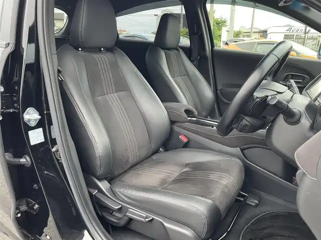 ホンダ ヴェゼル RS ホンダセンシング 茨城県 2019(令1)年 5.4万km クリスタルブラックパール 純正SDナビ(Bluetooth/CD/バックカメラ/フルセグTV)/アダプティブクルーズコントロール/ホンダセンシング/横滑り防止装置/衝突被害軽減システム/レーンキープアシスト/LEDオートライト/サイドエアバッグ/カーテンエアバッグ/ETC2.0/アイドリングストップ/スマートキー/ドライブレコーダー/冷房AAC/USB入力端子/純正フロアマット/18インチ純正アルミホイール