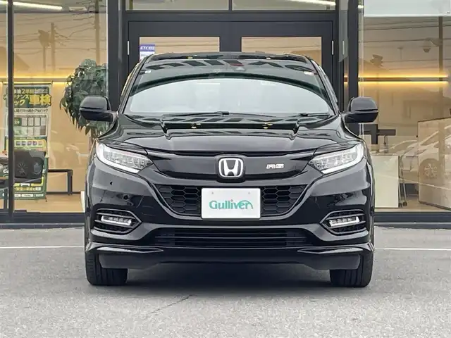 ホンダ ヴェゼル RS ホンダセンシング 茨城県 2019(令1)年 5.4万km クリスタルブラックパール 純正SDナビ(Bluetooth/CD/バックカメラ/フルセグTV)/アダプティブクルーズコントロール/ホンダセンシング/横滑り防止装置/衝突被害軽減システム/レーンキープアシスト/LEDオートライト/サイドエアバッグ/カーテンエアバッグ/ETC2.0/アイドリングストップ/スマートキー/ドライブレコーダー/冷房AAC/USB入力端子/純正フロアマット/18インチ純正アルミホイール