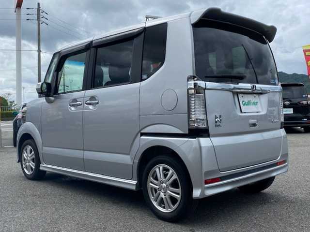 ホンダ Ｎ ＢＯＸ カスタム G Lパッケージ 兵庫県 2012(平24)年 5.7万km アラバスターシルバーメタリック 純正７型ナビ/・TV.BT.AM.FM/バックカメラ/片側パワースライドドア/オートライト/ＥＴＣ/純正フロアマット/ＨＩＤヘッドライト