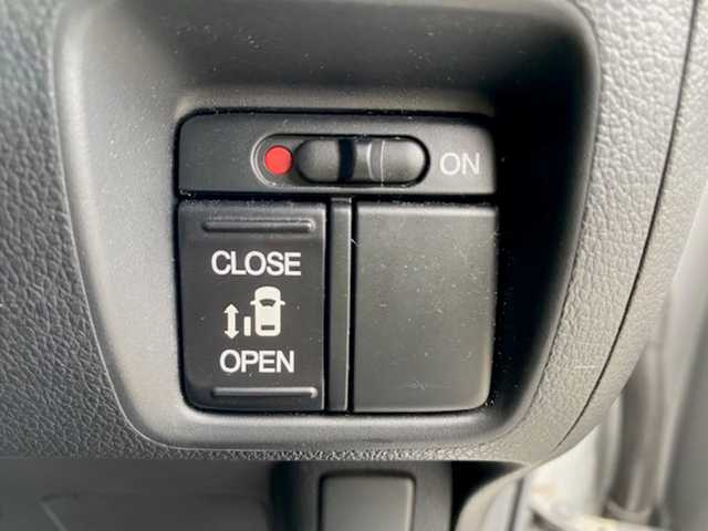 ホンダ Ｎ ＢＯＸ カスタム G Lパッケージ 兵庫県 2012(平24)年 5.7万km アラバスターシルバーメタリック 純正７型ナビ/・TV.BT.AM.FM/バックカメラ/片側パワースライドドア/オートライト/ＥＴＣ/純正フロアマット/ＨＩＤヘッドライト