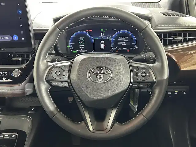 トヨタ カローラツーリング ハイブリッド ダブルバイビー 佐賀県 2023(令5)年 3.2万km アティチュードブラックマイカ/プラチナホワイトパールマイカ ワンオーナー/純正10.5インチディスプレイオーディオ/フルセグ/Bluetooth/バックカメラ/衝突被害軽減システム/レーダークルーズコントロール/レーンアシスト/パーキングサポートブレーキ/ロードサインアシスト/クリアランスソナー/ビルトインETC2.0 /前方・後方純正ドライブレコーダー/オートライト/オートマチックハイビーム/ISOFIX/運転席・助手席シートヒーター/ステアリングヒーター/純正フロアマット/純正17インチアルミホイール