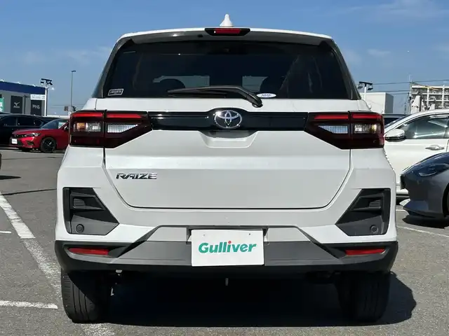 トヨタ ライズ G 長崎県 2022(令4)年 2.7万km シャイニングホワイトパール ワンオーナー/社外ナビ(FM/AM/BT/CD/DVD/フルセグTV)/プッシュスタート/スマートキー/MTモード付AT/アイドリングストップ/ETC2.0/バックカメラ/純正フロアマット/純正16インチアルミホイール/ABS/VSC/コーナーセンサー/レーンキープアシスト/盗難防止装置/スマートアシスト/オートライト/純正LEDヘッドライト/ブラインドスポットモニター/SRSダブル・サイドエアバッグ/SRSカーテンエアバッグ/ISOFIX/取扱説明書/保証書/ナビ取扱説明書/スペアキー