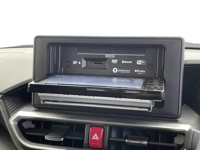 トヨタ ライズ G 福井県 2022(令4)年 2.7万km シャイニングホワイトパール 7インチナビ/【FM/AM/Bluetooth/CD/DVD/フルセグTV】/プッシュスタート/スマートキー/MTモード付AT/アイドリングストップ/ETC2.0/バックカメラ/純正フロアマット/純正16インチアルミホイール/ABS/VSC/コーナーセンサー/レーンキープアシスト/盗難防止装置/スマートアシスト/オートライト/純正LEDヘッドライト/ブラインドスポットモニター/SRSダブル・サイドエアバッグ/SRSカーテンエアバッグ/ISOFIX/取扱説明書/保証書/ナビ取扱説明書/スペアキー