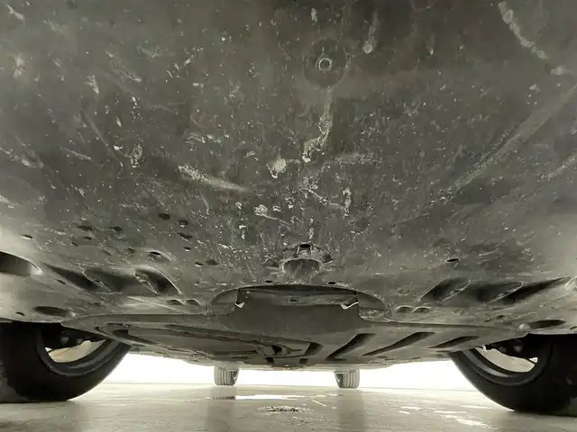 レクサス ＥＳ 300h グレイスフルエスコート 福島県 2023(令5)年 3.5万km グラファイトブラックガラスフレーク パノラミックビュー/・衝突軽減/・オートハイビーム/・標識認識/・ブラインドスポットモニター/サンルーフ/マークレビンソンプレミアムサウンド/純正12.3インチディスプレイオーディオ/・フルセグ/TV/BT/FM/AM/ミラーキャスト/LEDオートライト/レザーシート/・パワーシート/・シートヒーター/・エアシート/・メモリーシート/・パワーリアゲート/追従走行付きクルーズコントロール/純正アルミホイール付きサマータイヤ/ETC/前後ドラレコ/電子パーキング/・ブレーキホールド/ヘッドアップディスプレイ/革ステアリング/・ステアリングリモコン/・パドルシフト/・ステアヒーター/純正フロアマット/ウィンカーミラー/・オートミラー/2列目ロールサンシェード/・リア電格サンシェード/プッシュスタート/・スマートキー