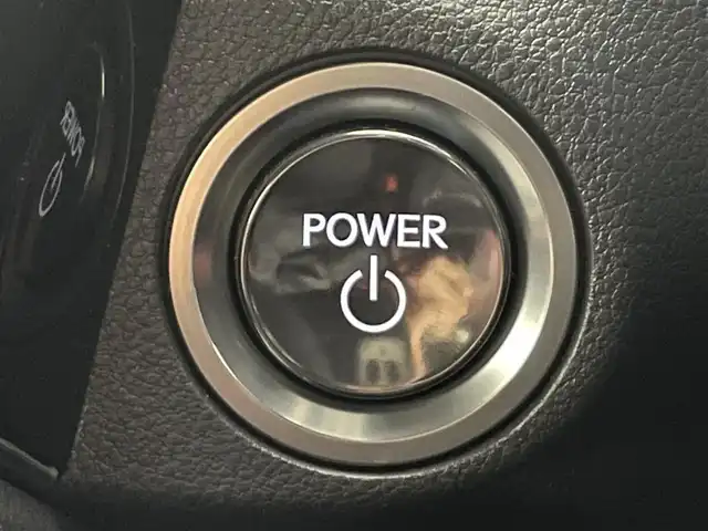 レクサス ＥＳ 300h グレイスフルエスコート 福島県 2023(令5)年 3.5万km グラファイトブラックガラスフレーク パノラミックビュー/・衝突軽減/・オートハイビーム/・標識認識/・ブラインドスポットモニター/サンルーフ/マークレビンソンプレミアムサウンド/純正12.3インチディスプレイオーディオ/・フルセグ/TV/BT/FM/AM/ミラーキャスト/LEDオートライト/レザーシート/・パワーシート/・シートヒーター/・エアシート/・メモリーシート/・パワーリアゲート/追従走行付きクルーズコントロール/純正アルミホイール付きサマータイヤ/ETC/前後ドラレコ/電子パーキング/・ブレーキホールド/ヘッドアップディスプレイ/革ステアリング/・ステアリングリモコン/・パドルシフト/・ステアヒーター/純正フロアマット/ウィンカーミラー/・オートミラー/2列目ロールサンシェード/・リア電格サンシェード/プッシュスタート/・スマートキー