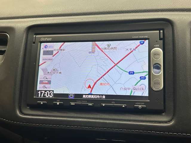 ホンダ ヴェゼル ハイブリッド Z 高知県 2015(平27)年 12.3万km クリスタルブラックパール (株)IDOMが運営する【じしゃロン高知店】の自社ローン専用車両になります。こちらは現金またはオートローンご利用時の価格です。自社ローンご希望の方は別途その旨お申付け下さい/純正ＳＤナビ/（AM/FM/CD/DVD/BT)/バックカメラ　/ワンセグＴＶ　/ＥＴＣ　/クルーズコントロール　/ハーフレザーシート　/前席シートヒーター　/純正フロアマット　/オートライト　/ＬＥＤヘッドライト　/ウインカミラー　/電動格納ミラー