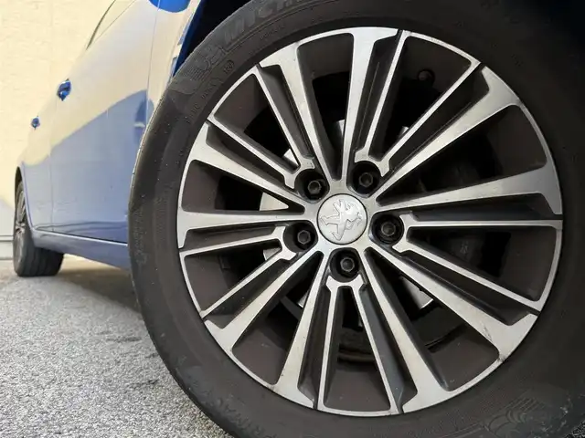 プジョー ３０８ ロードトリップ ブルーHDi 滋賀県 2021(令3)年 4.3万km 青 バックカメラ/アイドリングストップ/クルーズコントロール/プッシュスタート/ETC/アクティブセーフティブレーキ/インテリジェントハイビーム/BSM/AM/FM/USB/iPod/レーンキープアシスト/前後コーナーセンサー