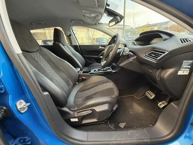 プジョー ３０８ ロードトリップ ブルーHDi 滋賀県 2021(令3)年 4.3万km 青 バックカメラ/アイドリングストップ/クルーズコントロール/プッシュスタート/ETC/アクティブセーフティブレーキ/インテリジェントハイビーム/BSM/AM/FM/USB/iPod/レーンキープアシスト/前後コーナーセンサー