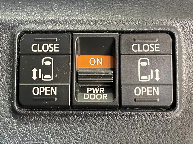 トヨタ シエンタ ハイブリッド G 岐阜県 2017(平29)年 5.1万km ブラックマイカ モデリスタエアロ　/両側パワースライドドア　/純正SDナビ（フルセグ・Bluetooth・CD・SD)　/TVキャンセラー　/ビルトインETC2.0　/純正ドライブレコーダー　/バック・フロントカメラ　/スペアキー/ドアバイザー/アルミペダル/取扱説明書/ナビ取扱説明書