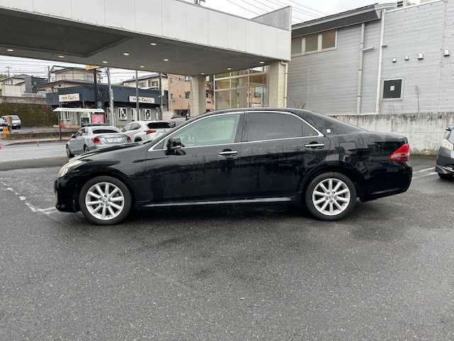 トヨタ クラウン ロイヤル ロイヤルサルーン 宮城県 2008(平20)年 11万km ブラック 純正ナビ/AM/FM/CD/DVD/MD/AUX/BT/フルセグTV/バックカメラ/前席パワーシート/ステアリングスイッチ/純正アルミ夏タイヤ17インチ/クルーズコントロール/コーナーセンサー/MTモード搭載/横滑り防止装置/純正フロアマット/ウィンカードアミラー/電動格納ミラー/ETC/プッシュスタート/保証書・記録簿・取扱説明書