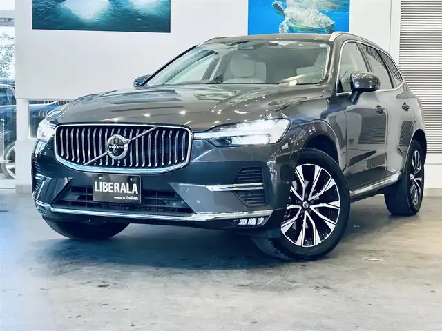ボルボ ボルボ ＸＣ６０ アルティメット B5 AWD 大阪府 2022(令4)年 3.1万km グレー パノラマSR/HUD/ACC/HarmanKardon/純正ナビ/360度カメラ/applecarplay/純正19インチAW/ＬＥＤヘッドライト/電動リアゲート/ワイヤレス充電/ＢＬＩＳ/革シート/メモリ付きパワーシート/エアシートヒーター/ステアリングヒーター
