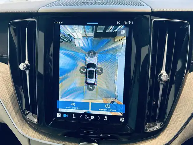 ボルボ ボルボ ＸＣ６０ アルティメット B5 AWD 大阪府 2022(令4)年 3.1万km グレー パノラマSR/HUD/ACC/HarmanKardon/純正ナビ/360度カメラ/applecarplay/純正19インチAW/ＬＥＤヘッドライト/電動リアゲート/ワイヤレス充電/ＢＬＩＳ/革シート/メモリ付きパワーシート/エアシートヒーター/ステアリングヒーター