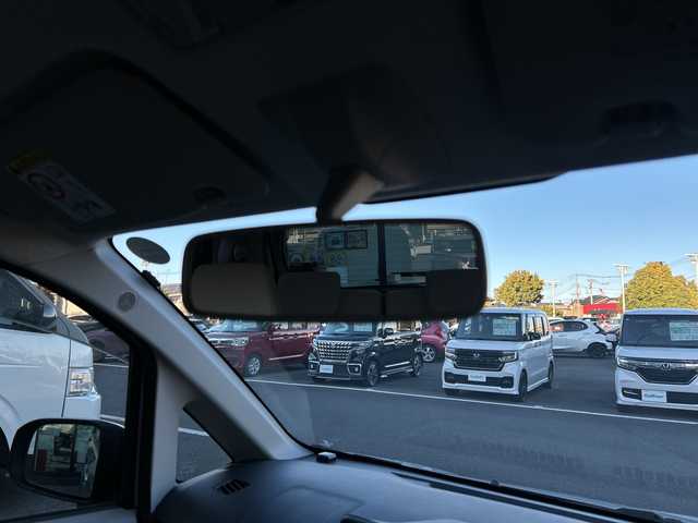 スバル ステラ L スマートアシスト 群馬県 2015(平27)年 1.2万km ブライトシルバーメタリック 純正ＳＤナビ/(FM/AM/TV/Bluetooth)/ワンオーナー/バックカメラ/パワーウィンドウ/パワーステアリング/純正アルミホイール/純正フロアマット/アイドリングストップ/横滑り防止装置/電動格納ミラー/保証書/取扱説明書/記録簿