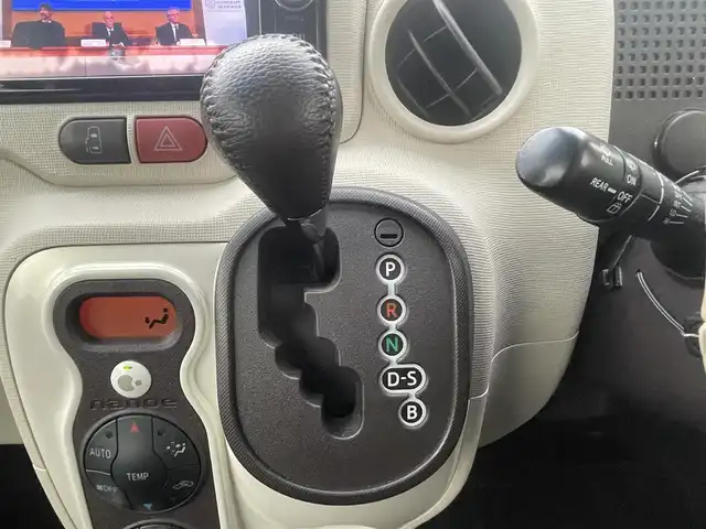 トヨタ ポルテ G 島根県 2017(平29)年 5.5万km クリームベージュ 純正ＳＤナビ　/フルセグTV　/ＤＶＤ再生　/Ｂｌｕｅｔｏｏｔｈ接続　/ＥＴＣ　/バックカメラ　/片側パワースライドドア　/レーンキープアシスト/衝突軽減ブレーキ　/運転席シートヒーター　/オートライト／ハイビーム　/純正フロアマット　/スペアキー１本