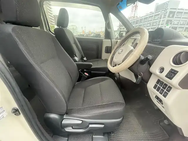 トヨタ ポルテ G 島根県 2017(平29)年 5.5万km クリームベージュ 純正ＳＤナビ　/フルセグTV　/ＤＶＤ再生　/Ｂｌｕｅｔｏｏｔｈ接続　/ＥＴＣ　/バックカメラ　/片側パワースライドドア　/レーンキープアシスト/衝突軽減ブレーキ　/運転席シートヒーター　/オートライト／ハイビーム　/純正フロアマット　/スペアキー１本