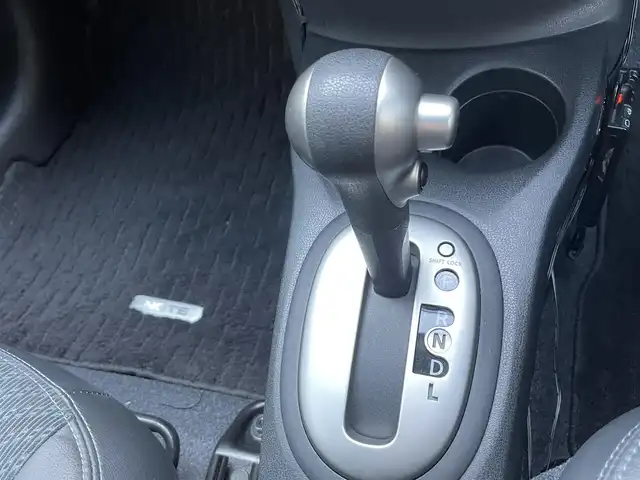 日産 ノート メダリスト 滋賀県 2013(平25)年 6.4万km ビートニックゴールド 純正ナビ/（CD/DVD/フルセグTV/SD/BT）/アラウンドビューモニター/ドライブレコーダー/ETC/ハーフレザーシート/インテリジェントキー/プッシュスタート/純正フロアマット