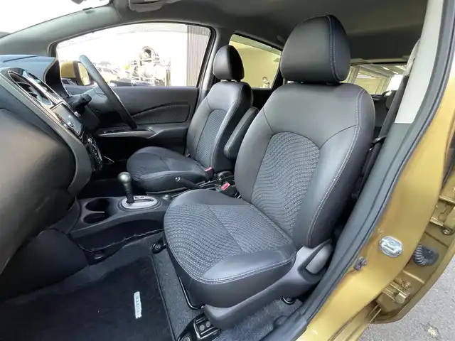 日産 ノート メダリスト 滋賀県 2013(平25)年 6.4万km ビートニックゴールド 純正ナビ/（CD/DVD/フルセグTV/SD/BT）/アラウンドビューモニター/ドライブレコーダー/ETC/ハーフレザーシート/インテリジェントキー/プッシュスタート/純正フロアマット