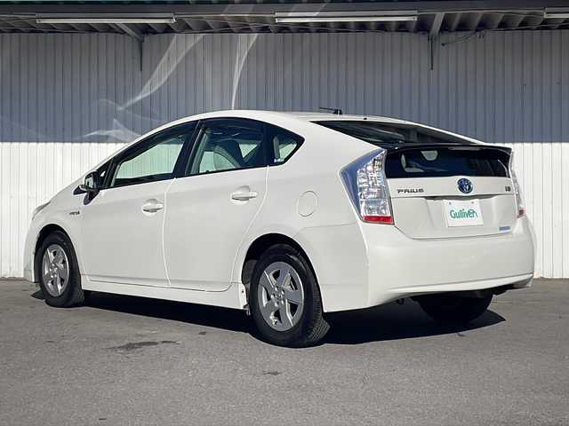 トヨタ プリウス S 長野県 2011(平23)年 6.7万km ホワイトパールクリスタルシャイン 純正メモリナビTV/Bluetooth/CD/DVD/バックカメラ/ETC/ユピテルミラー型ドライブレコーダー/GPSレーダー/純正15インチアルミ/プッシュスタート/ワンオーナー/保証書/取説/スペアキー