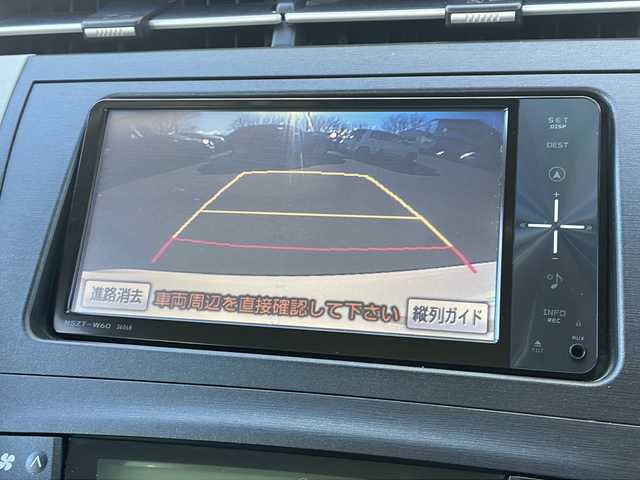 トヨタ プリウス S 長野県 2011(平23)年 6.7万km ホワイトパールクリスタルシャイン 純正メモリナビTV/Bluetooth/CD/DVD/バックカメラ/ETC/ユピテルミラー型ドライブレコーダー/GPSレーダー/純正15インチアルミ/プッシュスタート/ワンオーナー/保証書/取説/スペアキー