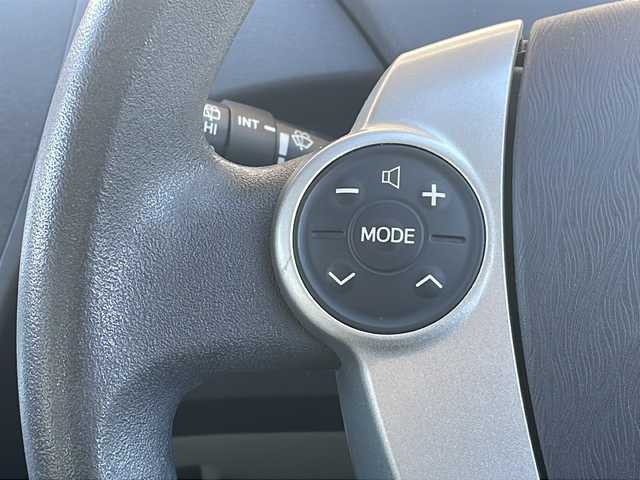 トヨタ プリウス S 長野県 2011(平23)年 6.7万km ホワイトパールクリスタルシャイン 純正メモリナビTV/Bluetooth/CD/DVD/バックカメラ/ETC/ユピテルミラー型ドライブレコーダー/GPSレーダー/純正15インチアルミ/プッシュスタート/ワンオーナー/保証書/取説/スペアキー