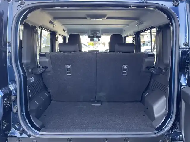 スズキ ジムニー ノマド FC 東京都 2025(令7)年 0.1千km 紺 登録済未使用車/4WD/スズキセーフティセンス/・衝突軽減装置/・車線逸脱警報装置/・横滑り防止装置/レーダークルーズコントロール/前席シートヒーター/オートライト/ヒルディセントコントロール/スマートキー/純正１５インチＡＷ/ＬＥＤヘッドライト