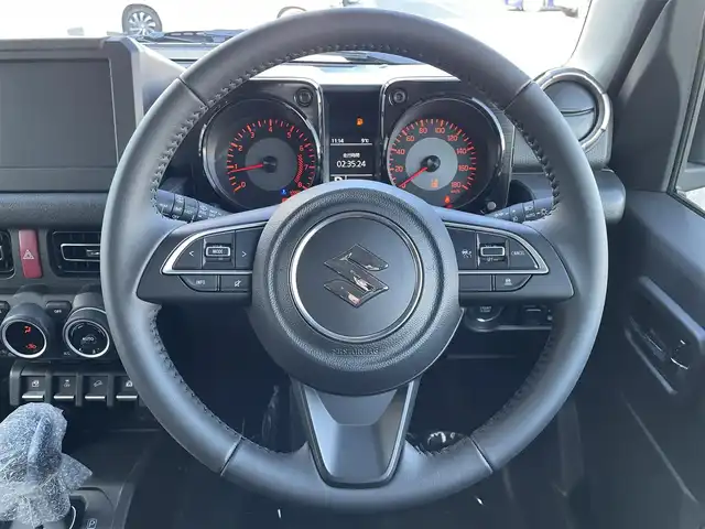 スズキ ジムニー ノマド FC 東京都 2025(令7)年 0.1千km 紺 登録済未使用車/4WD/スズキセーフティセンス/・衝突軽減装置/・車線逸脱警報装置/・横滑り防止装置/レーダークルーズコントロール/前席シートヒーター/オートライト/ヒルディセントコントロール/スマートキー/純正１５インチＡＷ/ＬＥＤヘッドライト