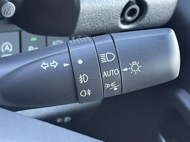 スズキ ジムニー ノマド FC 東京都 2025(令7)年 0.1千km 紺 登録済未使用車/4WD/スズキセーフティセンス/・衝突軽減装置/・車線逸脱警報装置/・横滑り防止装置/レーダークルーズコントロール/前席シートヒーター/オートライト/ヒルディセントコントロール/スマートキー/純正１５インチＡＷ/ＬＥＤヘッドライト