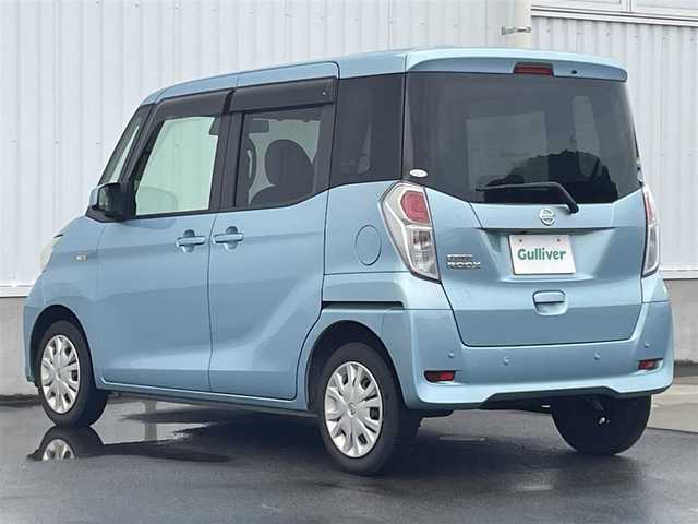 日産 デイズ ルークス S 愛媛県 2018(平30)年 3.5万km アイスブルー 純正ナビ/（Bluetooth/SD/CD/DVD/AUX/フルセグTV)/バックカメラ/リモコンキー/スペアキー1本/フロアマット/ドアバイザー/ハロゲンヘッドライト/両側スライドドア/ABS/横滑り防止装置/衝突被害軽減ブレーキ/アイドリングストップ/電動格納ミラー/取扱説明書/保証書