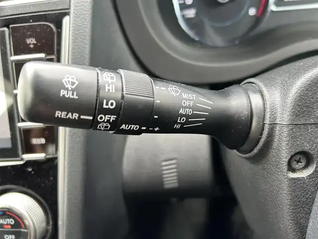 スバル フォレスター Xブレイク 道東・釧路十勝 2017(平29)年 8.4万km デザートカーキ 4WD/Eye Sight Ver.3/・プリクラッシュブレーキ/・全車速追従機能付クルーズコントロール/・アクティブレーンキープ/・AT誤発進抑制制御/・AT誤後進抑制制御/・車線逸脱警報/・ふらつき警報/・先行車発進お知らせ/・低速クルーズコントロール/純正ディーラーOPナビ/ (CD/DVD/BT)/フルセグTV/バックカメラ/ビルトインETC/革巻きステアリング/パドルシフト/MTモード付AT/ハーフレザーシート/パワーシート/ (運転席/助手席)/シートヒーター/ (運転席/助手席/後部座席)/プッシュスタート/スマートキー/純正17インチAW/ルーフレール/オートライト/純正LEDヘッドライト/フォグランプ/ (フロント/リア)/ウィンカーミラー/電動格納ミラー/純正ドアバイザー/純正フロアマット/アイドリングストップ/横滑り防止装置/取扱説明書/保証書