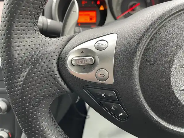 日産 フェアレディ Ｚ バージョンNISMO 千葉県 2012(平24)年 8.6万km ブリリアントホワイトパール TEIN車高調/FUJITUBO2本出しマフラー/ニスモ専用ハーフレザーシート/ニスモ専用19インチアルミホイール/インテリジェントキー/純正HDDナビ/・CD/DVD/MSV/Bluetooth/フルセグ/バックカメラ/社外カーボン調ステアリング/純正キセノンヘッドライト/パドルシフト/リアスポイラー/ビルトインETC/サイド＆カーテンエアバッグ/新車時保証書＆取扱説明書